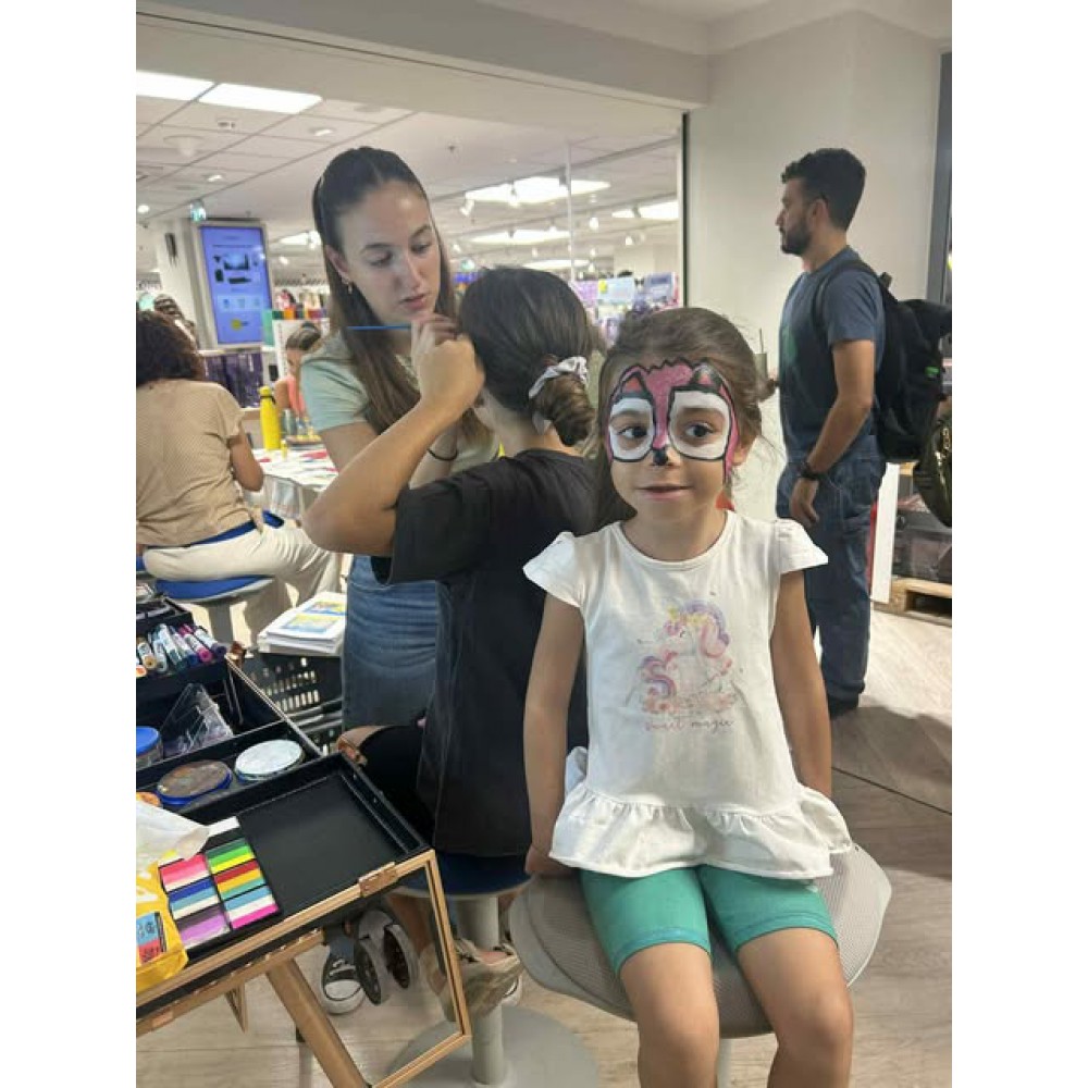 Christmas Facepainting Station 