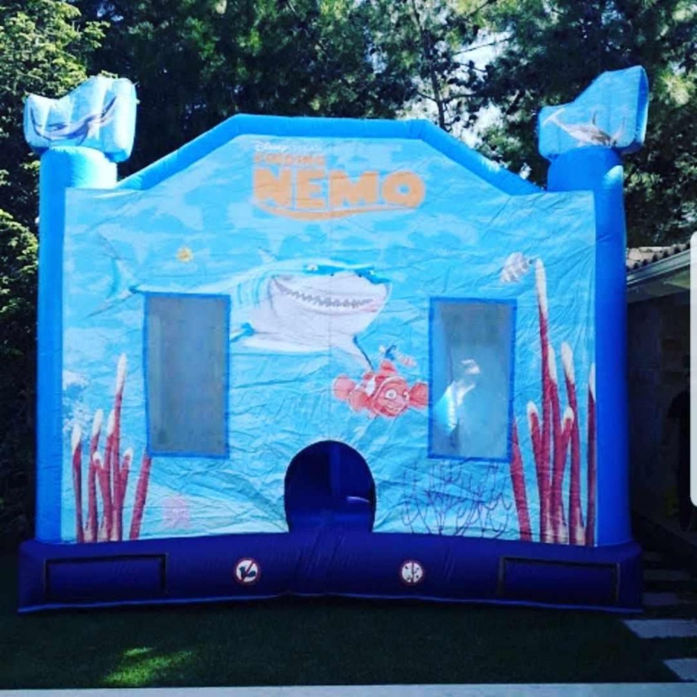 Φουσκωτό για παιδικό πάρτυ καρχαρίας 