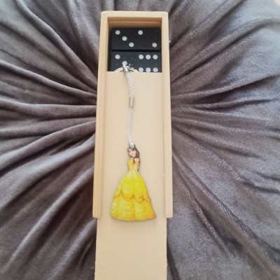 Θεματικό Παιδικό Δωράκι Ντόμινο με μπρελόκ Πεντάμορφη(σετ 30τμχ)