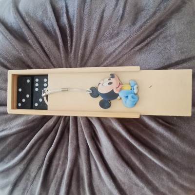 Θεματικό Παιδικό Δωράκι Ντόμινο με μπρελόκ Baby Mickey(σετ 30τμχ)