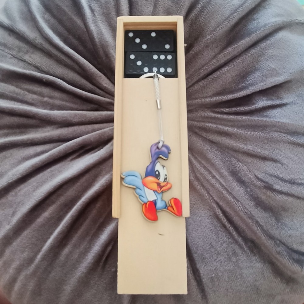 Θεματικό Παιδικό Δωράκι Ντόμινο με μπρελόκ Duffy Duck(σετ 30τμχ)