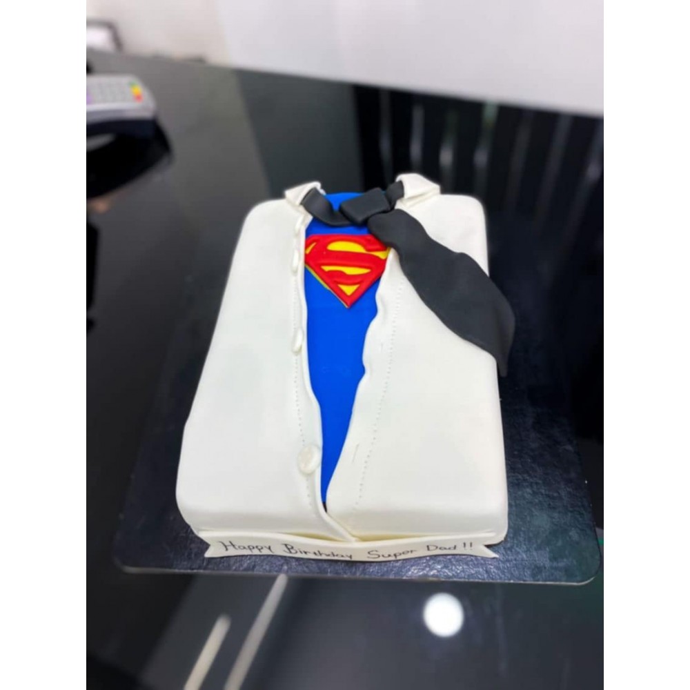 Τούρτα Ζαχαρόπαστας Σούπερ μάν για 25 καλεσμένους ένας οροφος