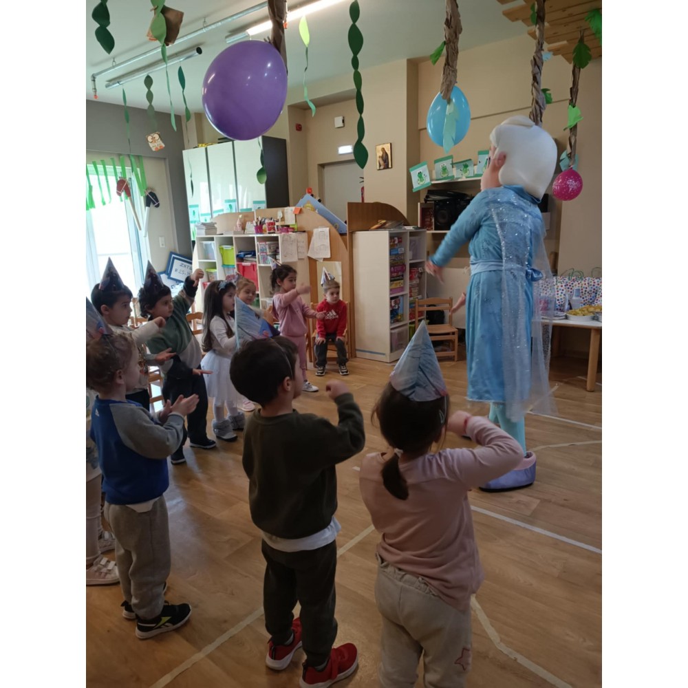  School Party με θέμα Φροζεν