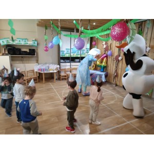  School Party με θέμα Φροζεν και Όλαφ 