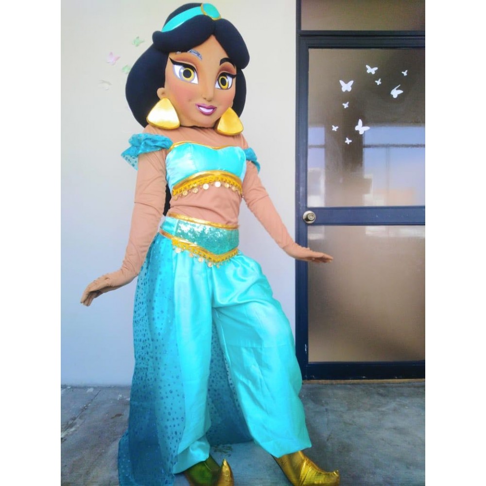 Μασκώτ Γιασμίν στην εκκλησία 1h 